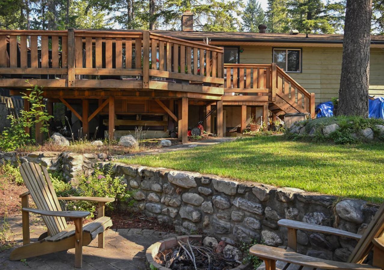 Auberge Kicking Horse Guest House Golden Exterior photo